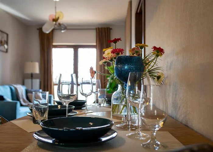 Przytulny Kat W Park W Budynku Z Basenem, Sauna, Jacuzzi