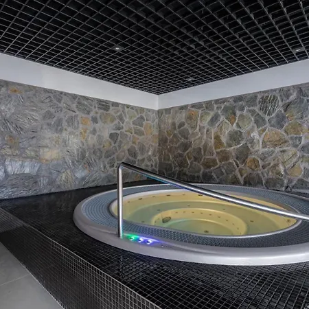 Przytulny Kat W Park W Budynku Z Basenem, Sauna, Jacuzzi Apartamento Szklarska Poręba