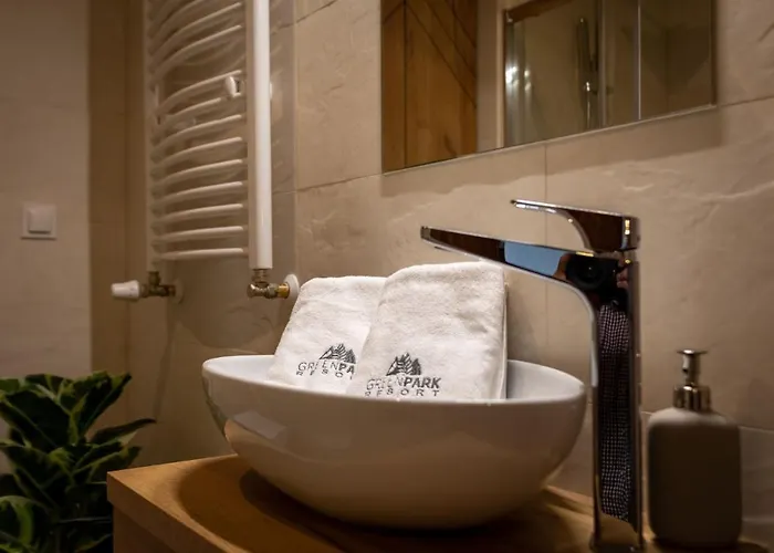 Appartement Przytulny Kat W Park W Budynku Z Basenem, Sauna, Jacuzzi *